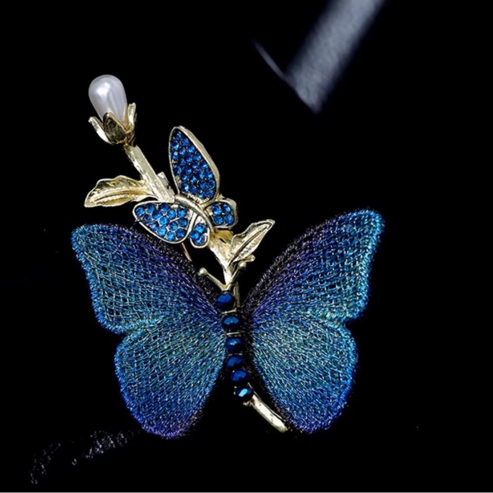 Elegant Blue Butterfly Brooch